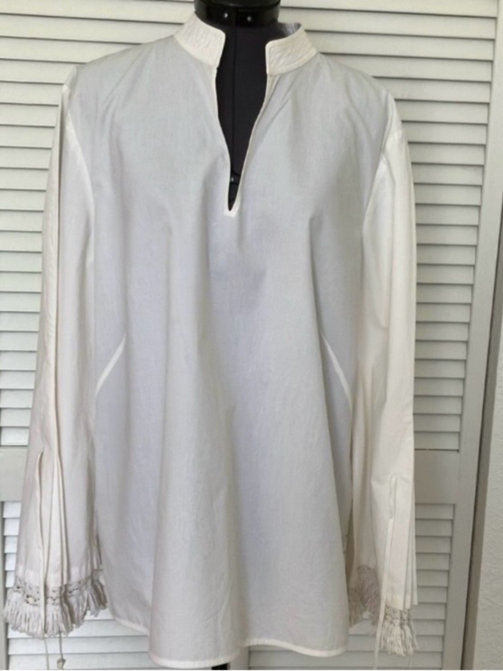 TORY BURCH Women’s White Long-Sleeve Tunic Shirt w/ fringed sleeves. Sz 10